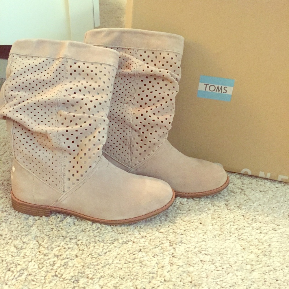 💖sale💖Toms Serra Boots. no box